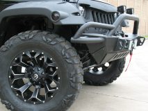 American_Custom_Jeep_BlackHawk_15