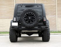 American_Custom_Jeep_BlackHawk_8
