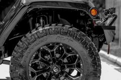 American_Custom_Jeep_Diamond_Black_15