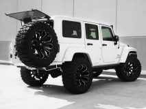 American_Custom_Jeep_Raider_9