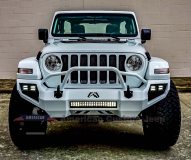 White-Raider-JL_3
